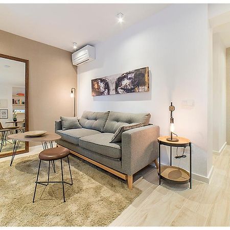 Apartamentos Madrid Rio Luaran gambar