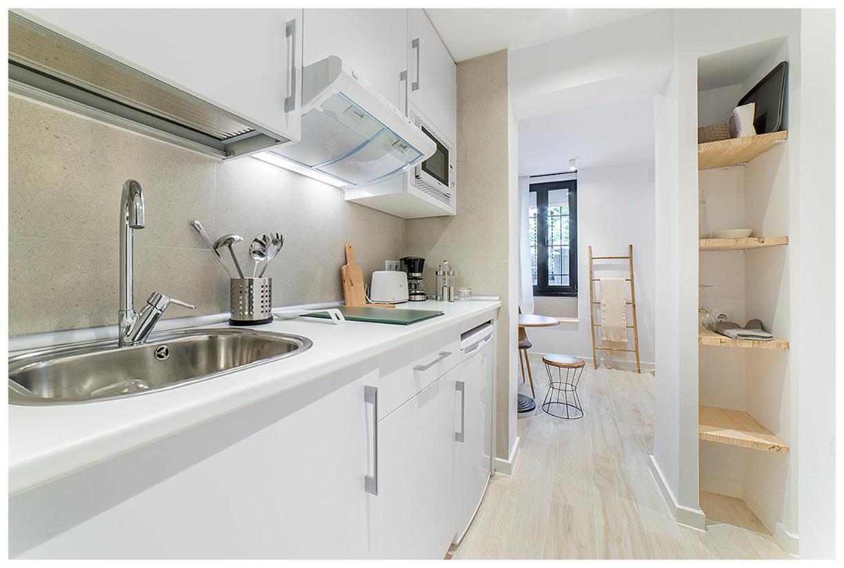 Apartamentos Madrid Rio Luaran gambar