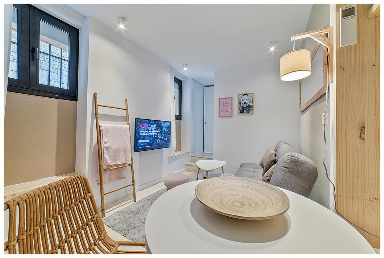 Apartamentos Madrid Rio Luaran gambar