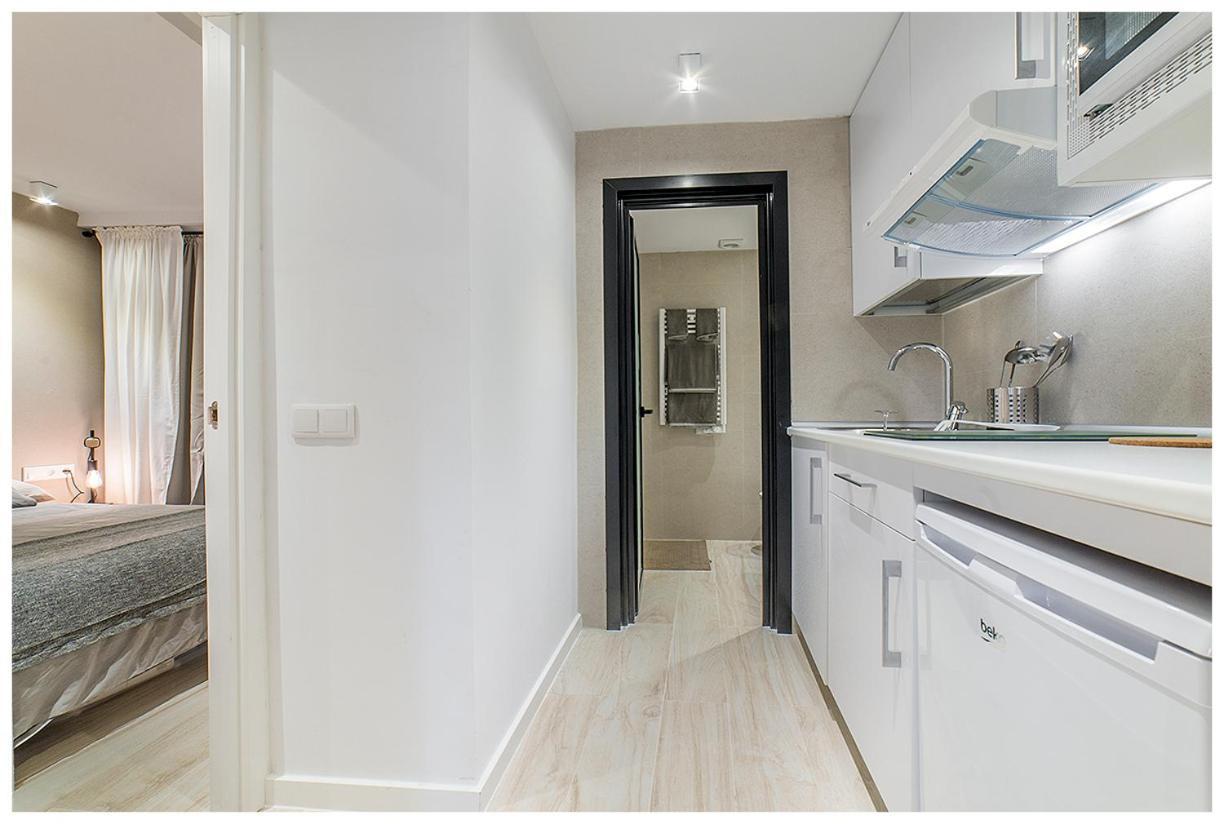 Apartamentos Madrid Rio Luaran gambar